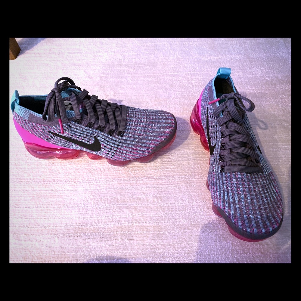 Nike VaporMax size 6.5 - new